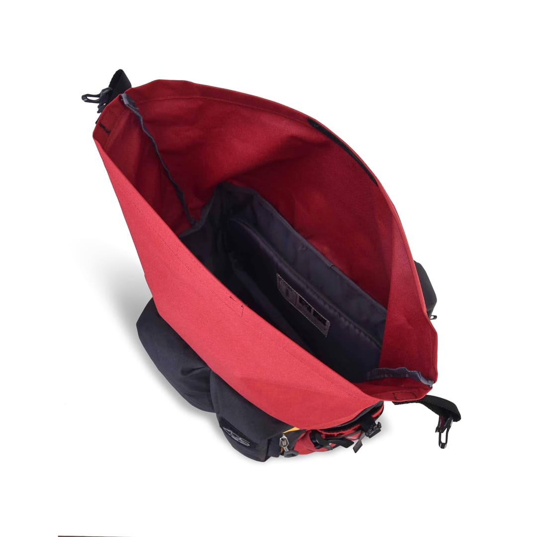 MS-06S CHAR'S ZAKU II Ultimate Gear Pack