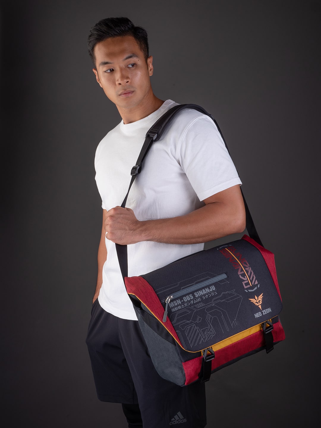 MSN-06S SINANJU Gundam Messenger Bag