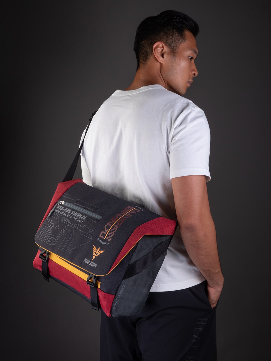 MSN-06S SINANJU Gundam Messenger Bag
